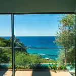 فيلة Amberton Corfu *