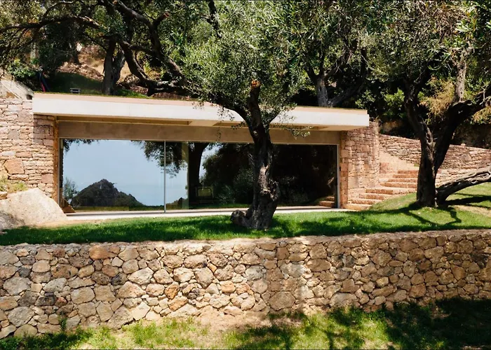 Amberton Corfu Villa *